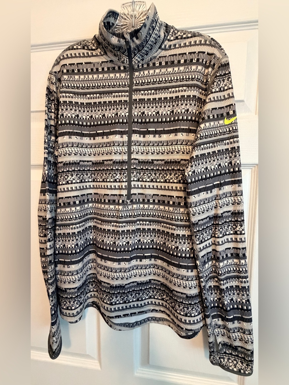 Nike Pro Black & White Patterned Dri-FIT Half-Zip Pullover